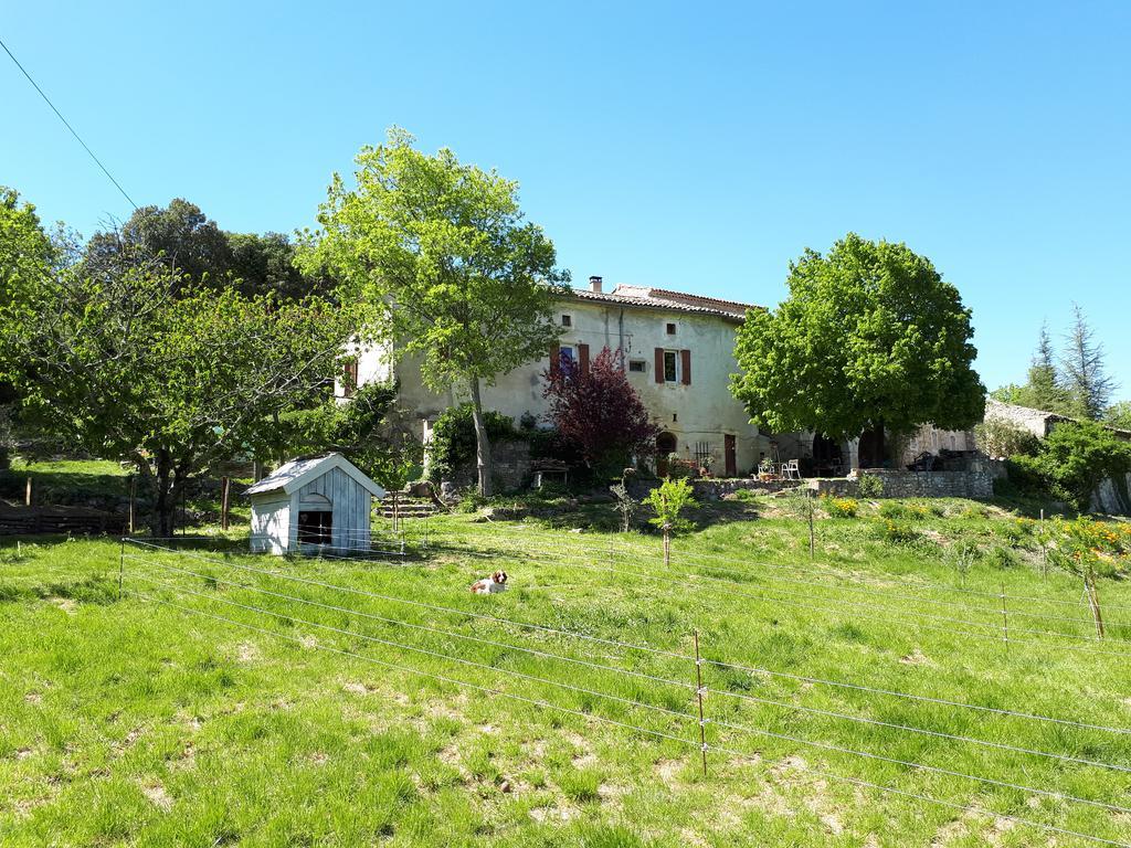 Gites La Ferme Accrochee A La Colline Lagorce  Luaran gambar